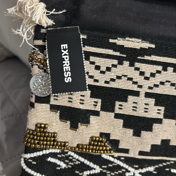 NWT Fringe Detail Clutch - Picture 5 of 6